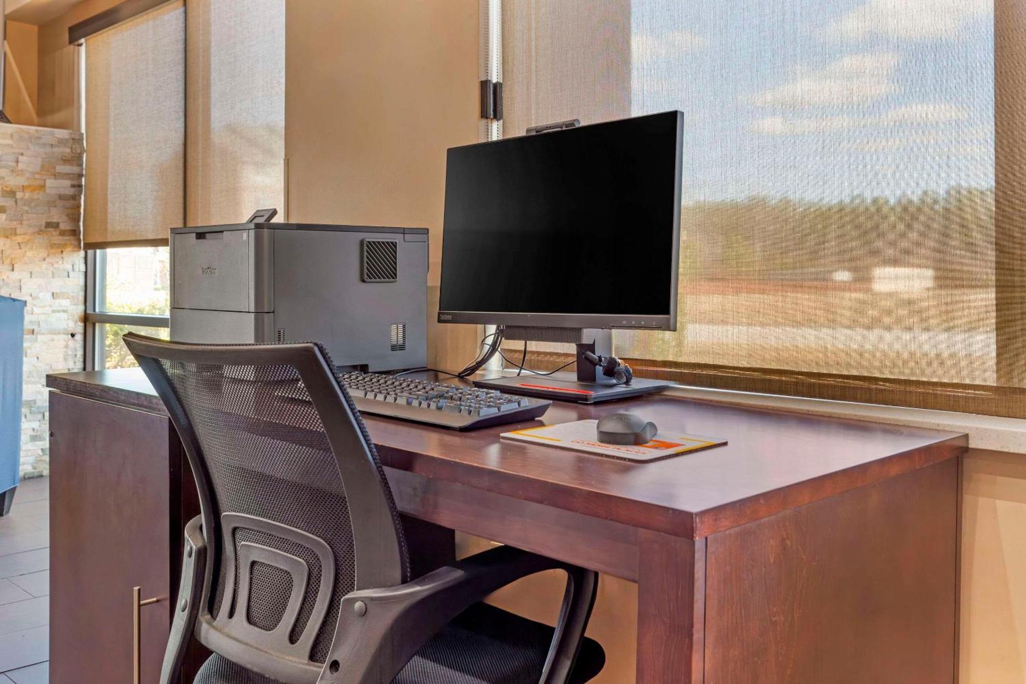 Comfort Suites Wilson - I - 95 Extérieur photo