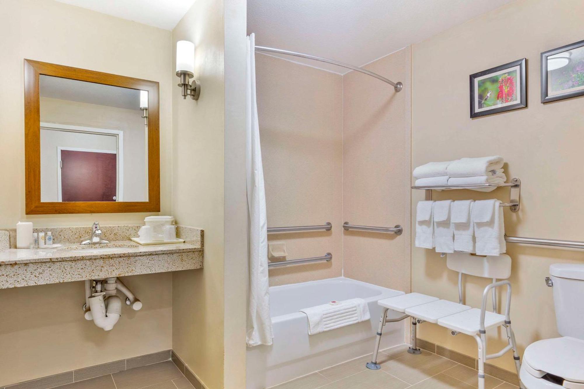 Comfort Suites Wilson - I - 95 Extérieur photo