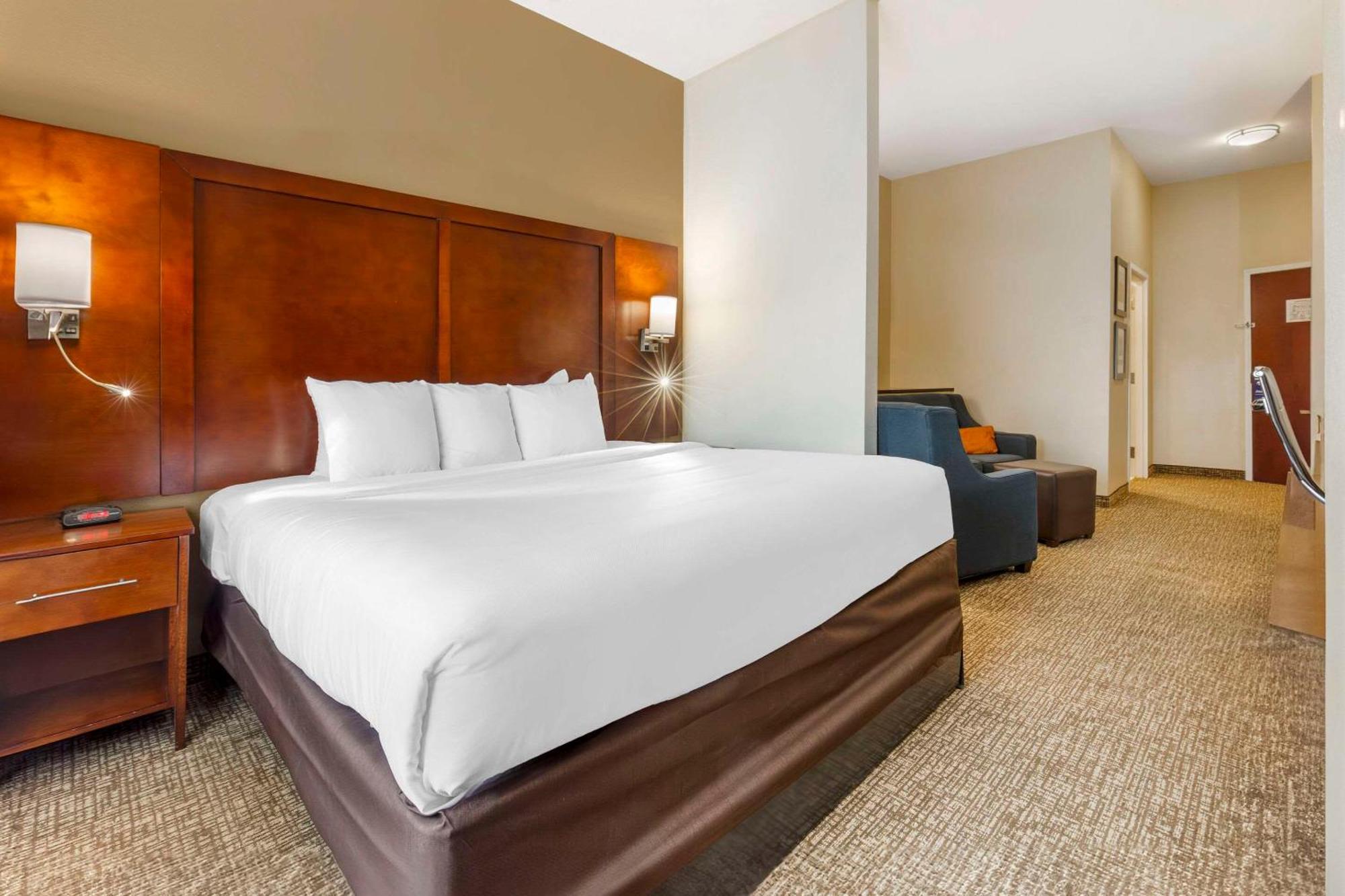 Comfort Suites Wilson - I - 95 Extérieur photo