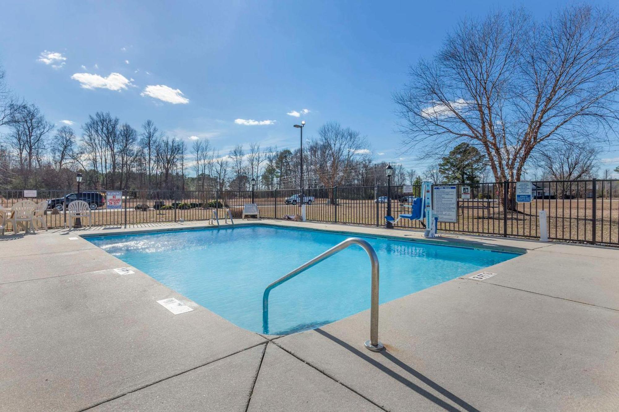 Comfort Suites Wilson - I - 95 Extérieur photo